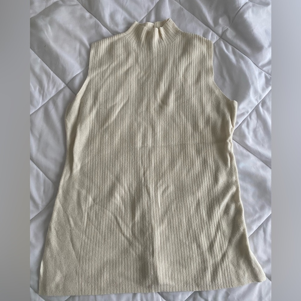 CALVIN KLEIN sleeveless turtleneck